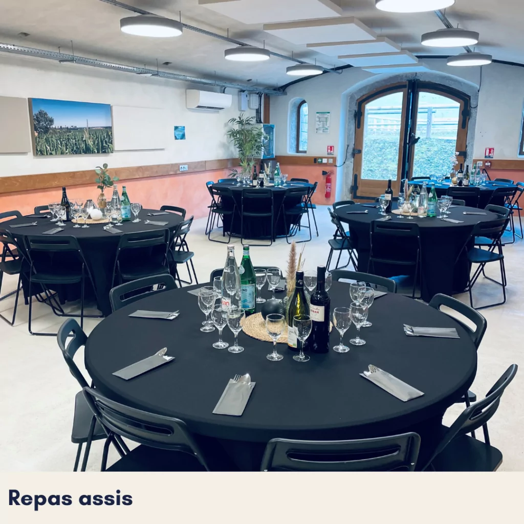 Repas assis à Lyon